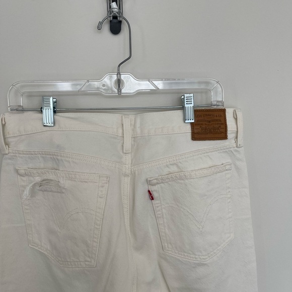 Levi’s Wedgie Straight White Jeans - Picture 5 of 5